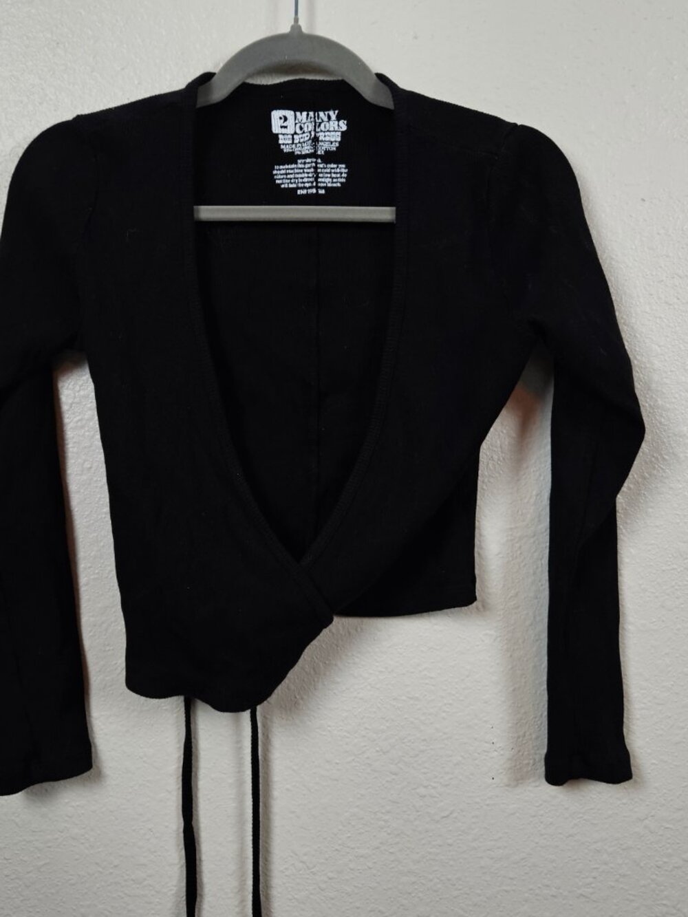 Big bud press black cotton tie front top blouse